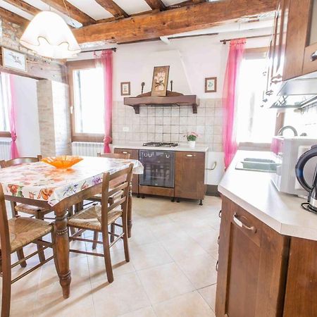 Canal Dream Cosy Apartment With Canal View Венеція Екстер'єр фото